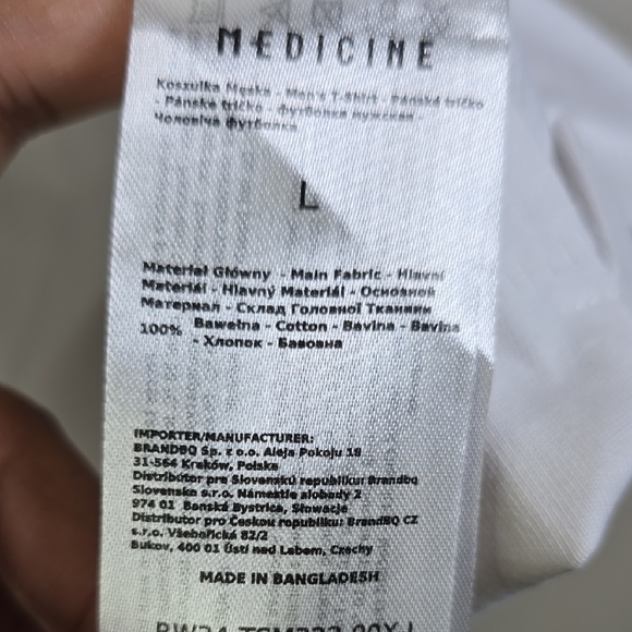 Medicine White Graphic T-Shirt Size large NwT. - Picture 5 of 6